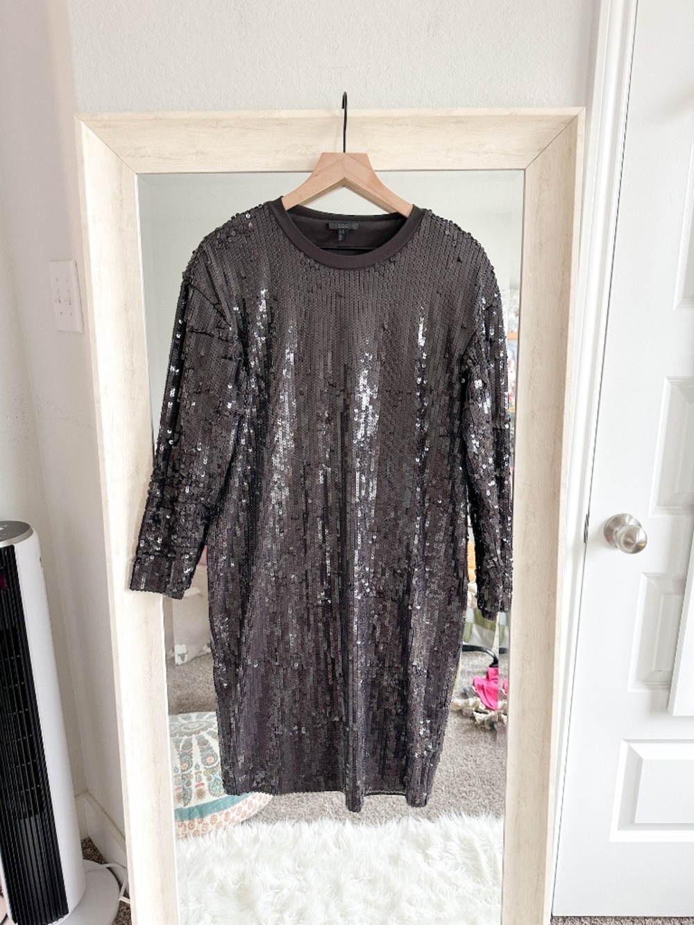 COS Size XS Black Sequin Long Sleeve Crewneck Shift Dress